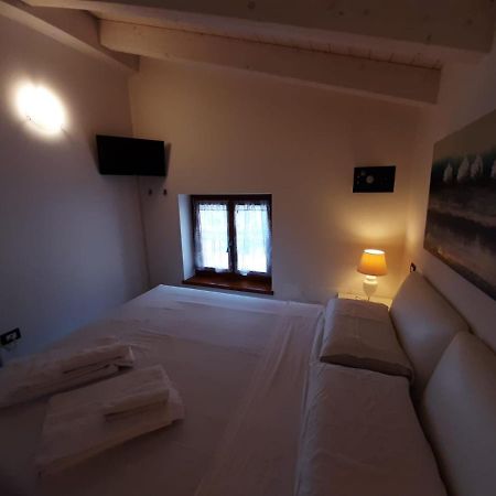 Bmp Apartment Deluxe 1 Jacuzzi Riscaldata Privata Vista Lago Di Garda Brenzone sul Garda Ngoại thất bức ảnh