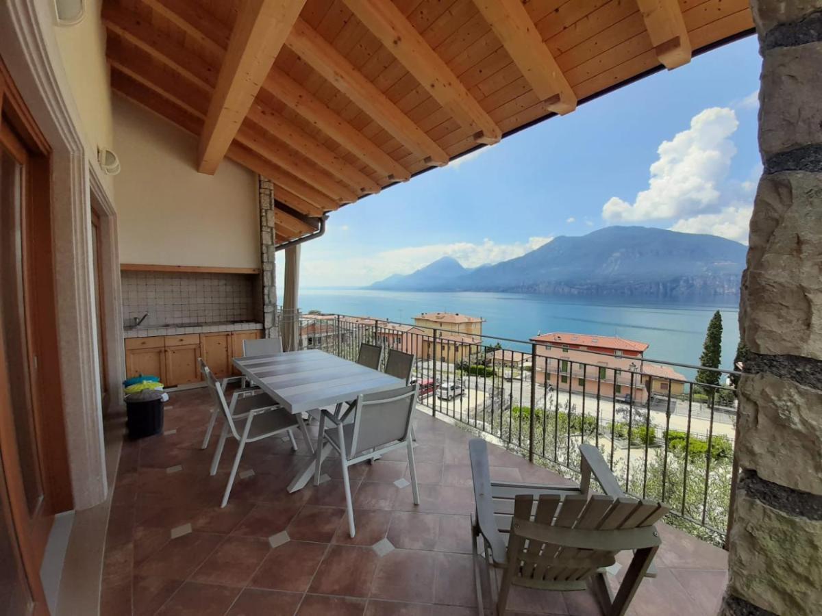 Bmp Apartment Deluxe 1 Jacuzzi Riscaldata Privata Vista Lago Di Garda Brenzone sul Garda Ngoại thất bức ảnh
