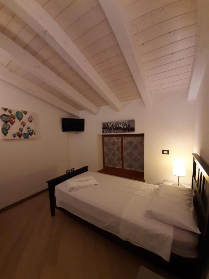 Bmp Apartment Deluxe 1 Jacuzzi Riscaldata Privata Vista Lago Di Garda Brenzone sul Garda Ngoại thất bức ảnh