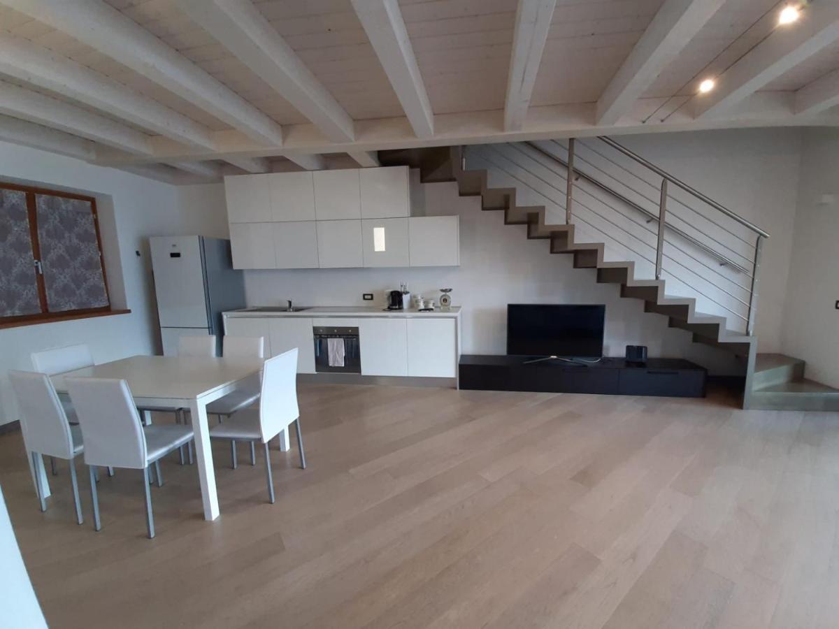 Bmp Apartment Deluxe 1 Jacuzzi Riscaldata Privata Vista Lago Di Garda Brenzone sul Garda Ngoại thất bức ảnh